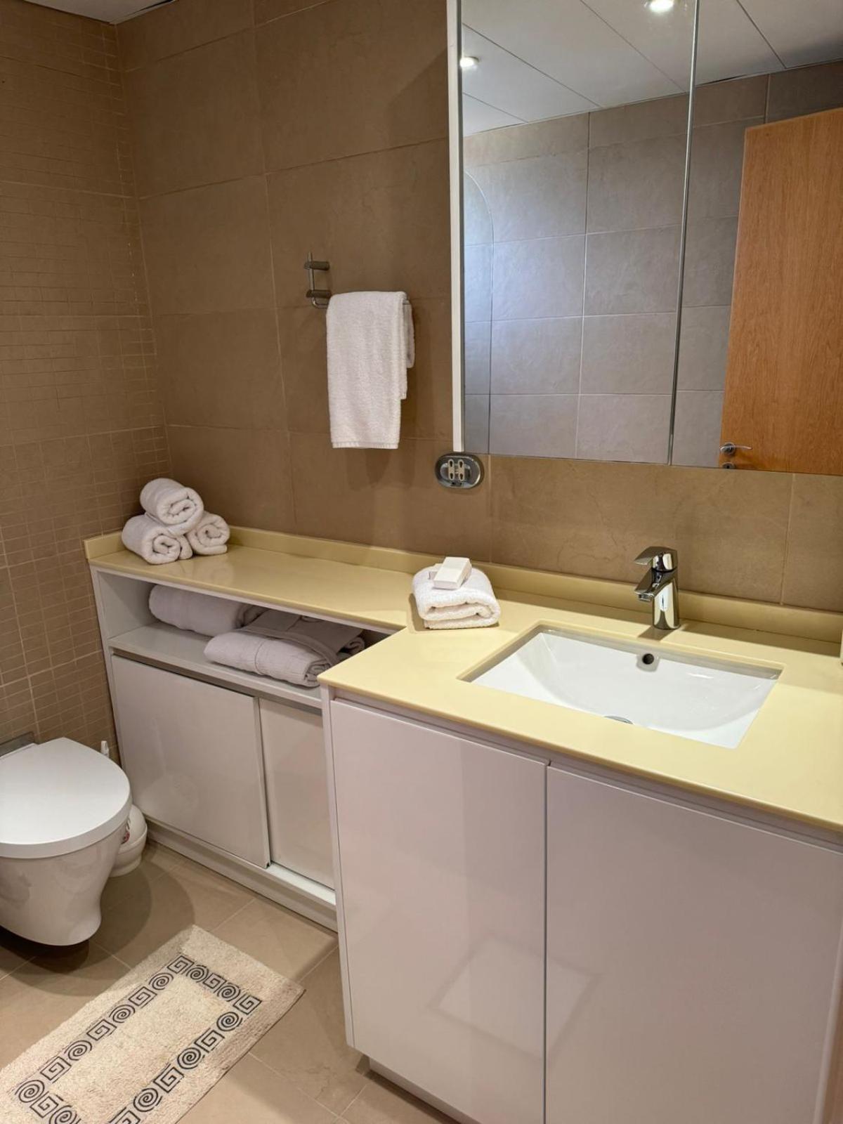 11 Suites - Golden Sunrise Suite Lárnaca Habitación foto